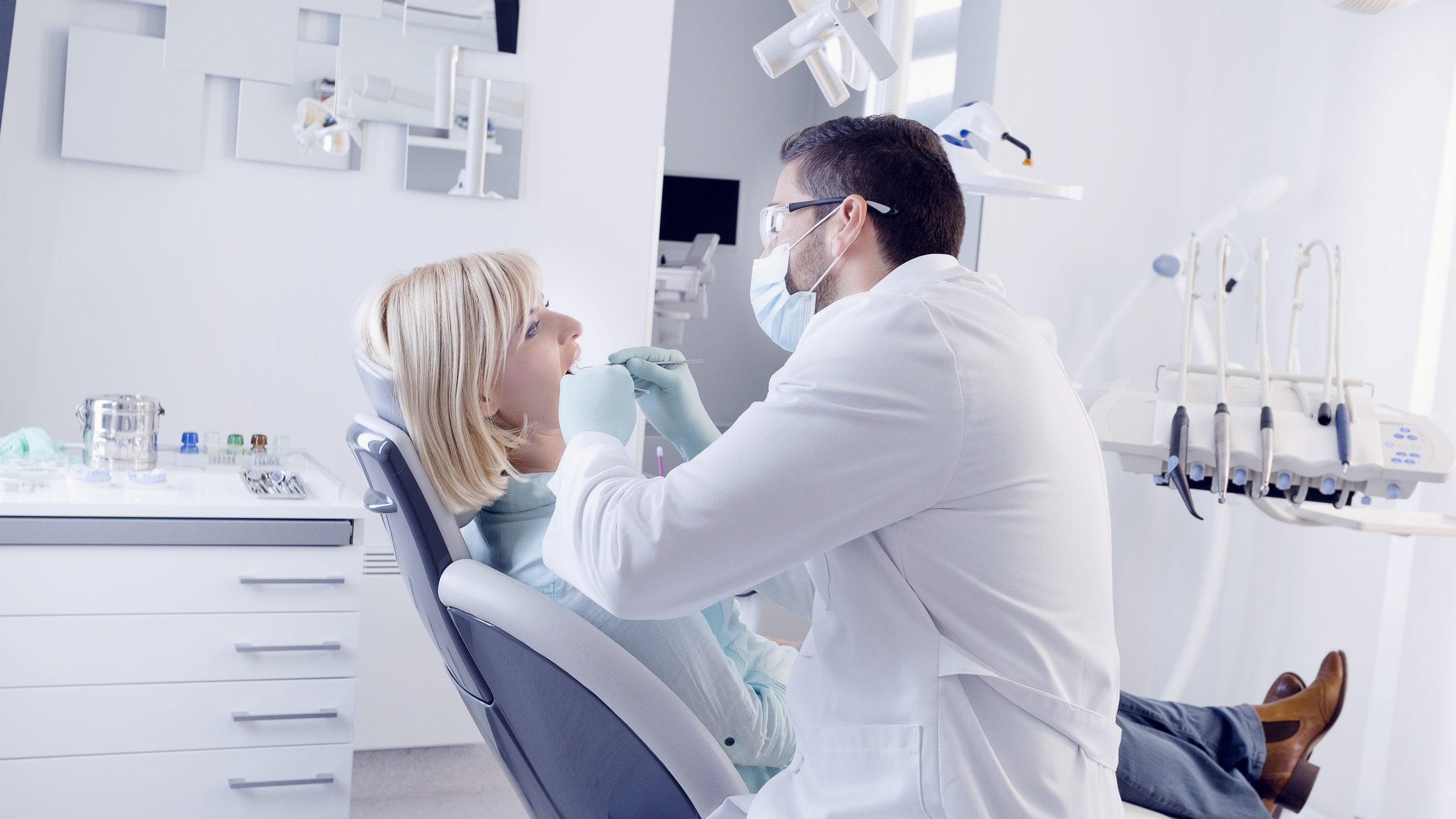 Dentist in Avon, IN